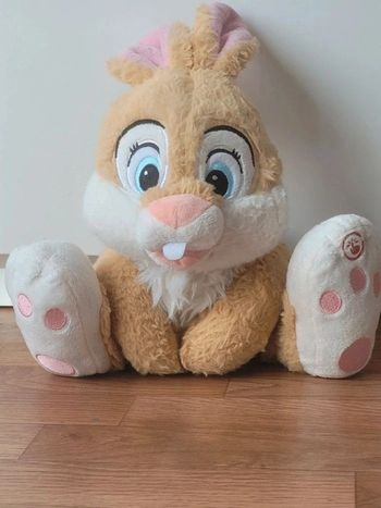 Peluche Miss Bunny Disney Primark assis