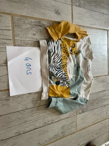 Très joli pull hiver fille 4 ans