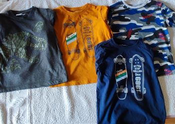 Lot 4 t-shirts manches longues 5 ans