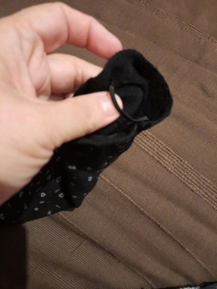 Pull noir - photo numéro 4