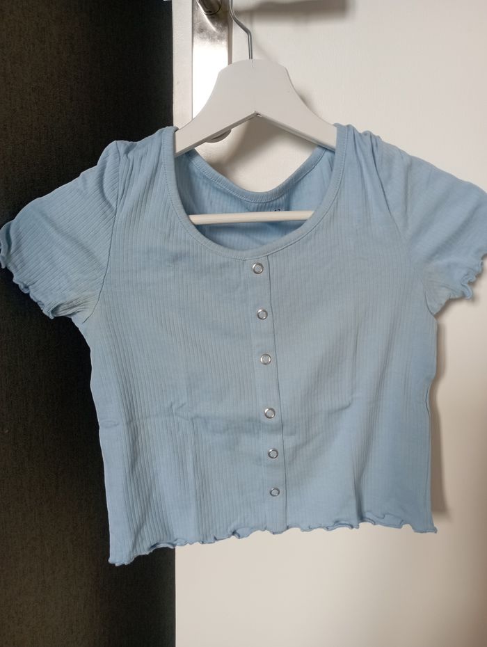 Top Manches courtes bleu ciel - photo numéro 2