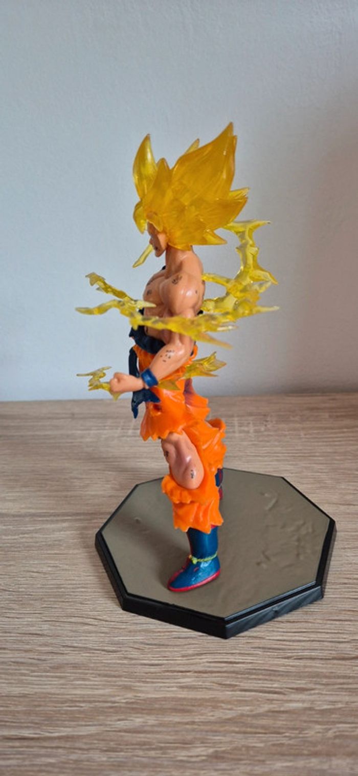 Figurine Super Saiyan Dragon Ball Z - photo numéro 5