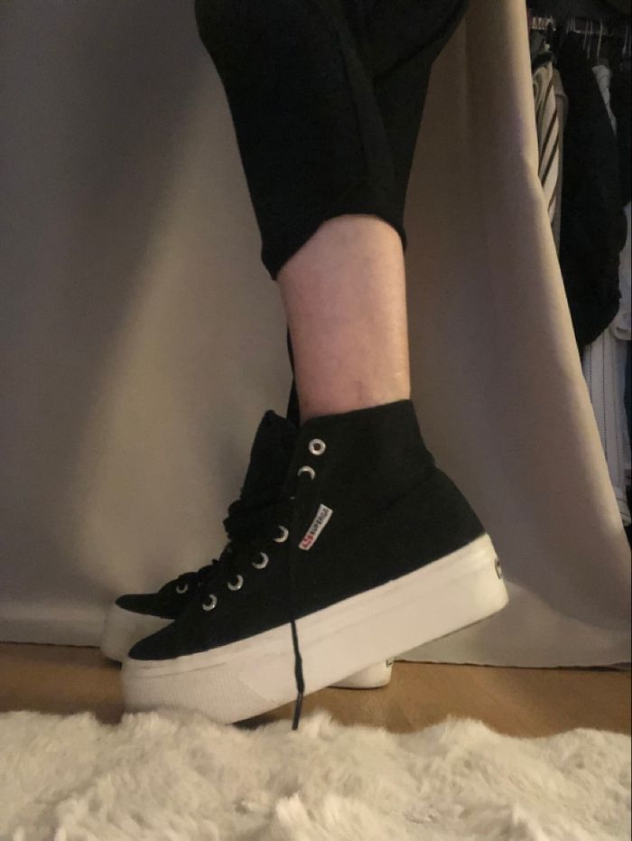 Paire de baskets tennis Superga - photo numéro 10