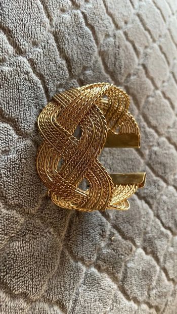 Bracelet
