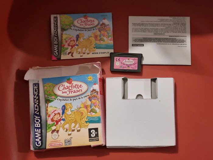 jeu game boy Charlotte aux fraises le centre d'équitation du pays de la crème glacée GBA