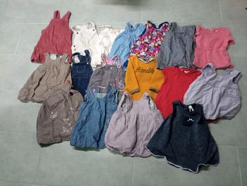 Lot robes fille 12/18 mois