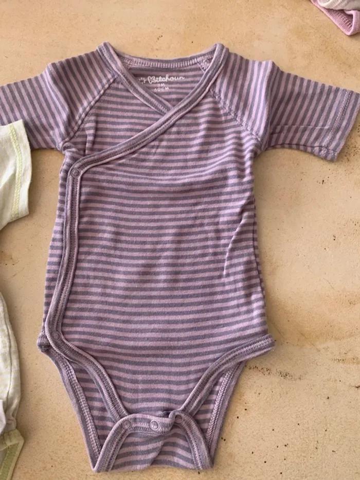 Gros lot 9 bodys fille 3 mois été - photo numéro 7