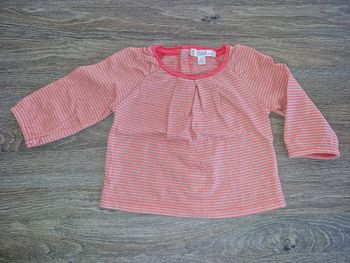 Haut manches longues/ blouse
6 mois