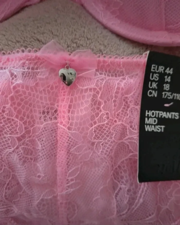 Ensemble lingerie rose clair H & M Neuf