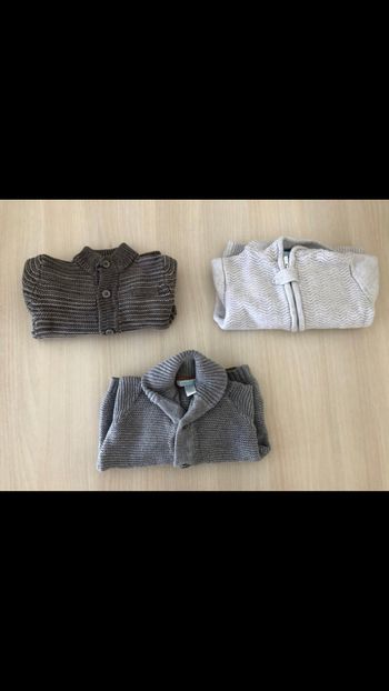 3 gilets 6 mois