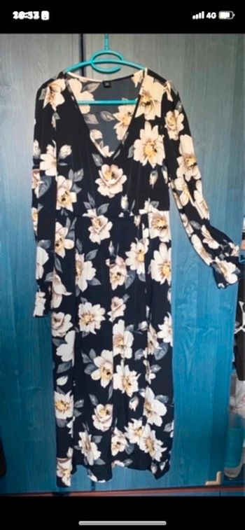 Robe longue fleurie neuve