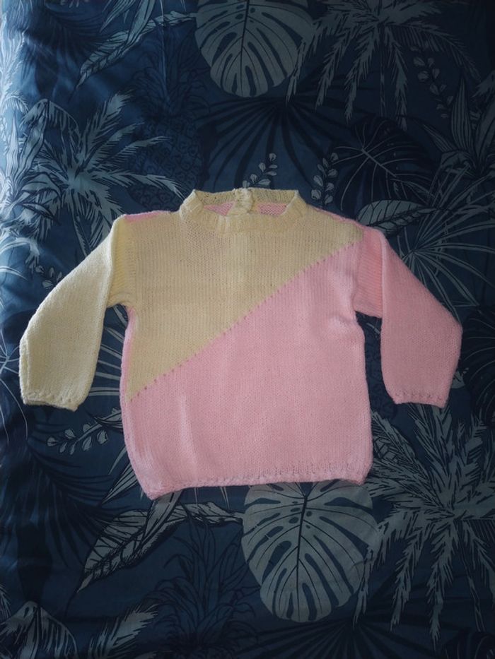 Pull tricoté main 3 ans