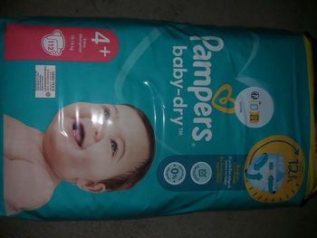 Couche pampers baby-dry taille 4+ 112 couches