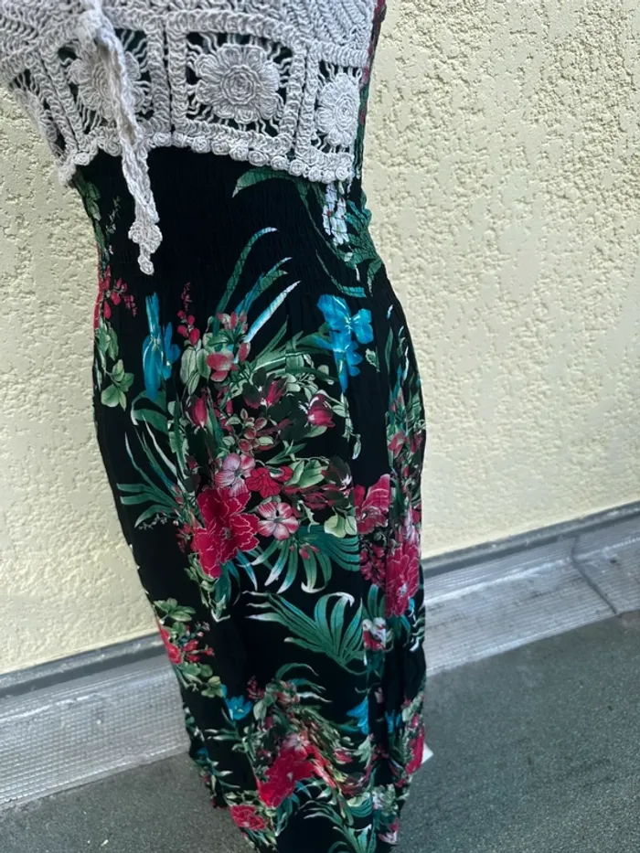 🌸 Robe longue à fines bretelles - Taille S - photo numéro 9