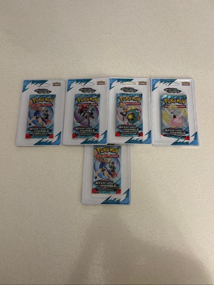 Pokémon – Artset complet 4 boosters Aventures Ensemble + 1 booster supplémentaire – Neufs scellés