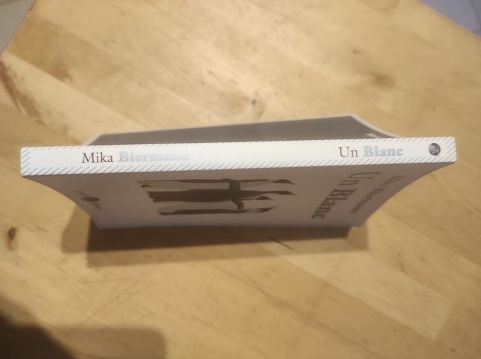Un Blanc Mika Biermann - Anacharsis Griffe Fictions 2018 - photo numéro 2