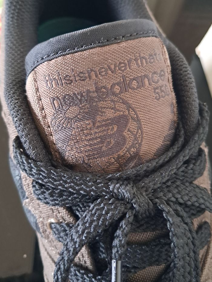 Baskets plate New Balance marron/noir, T41,5, neuve, fournit avc 2 couleurs lacets - photo numéro 6