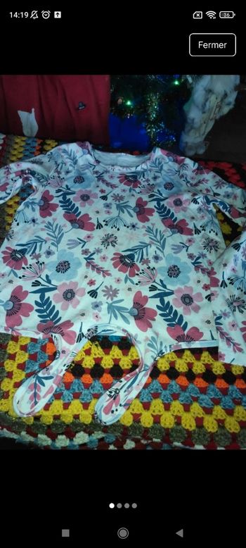 Très jolie haut fille e8