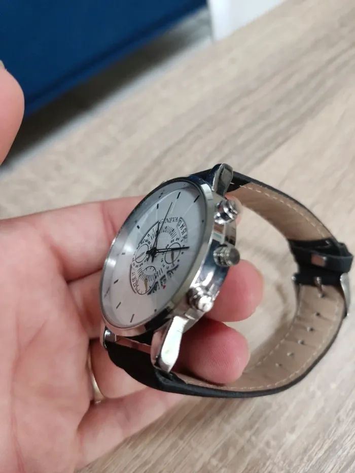 Montre homme - photo numéro 3