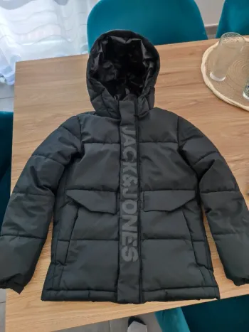 Doudoune jack & jones 10 ans