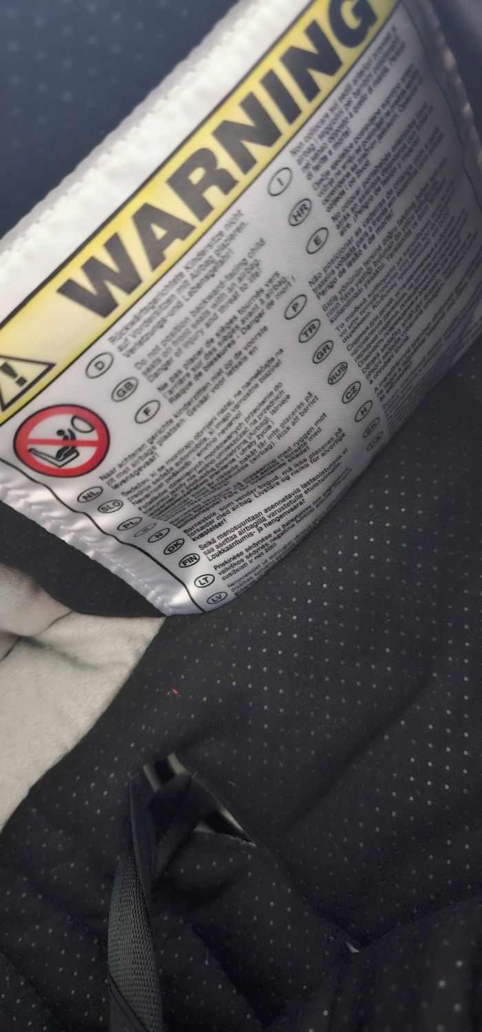 Siège auto bébé Young Sport Plus – jusqu’à 13 kg – bon état - photo numéro 10