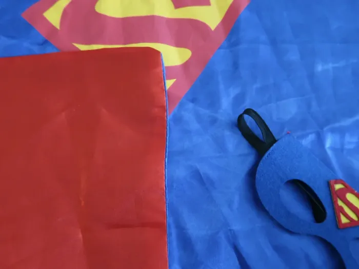Cape superman + masque - Cousu mains - photo numéro 2