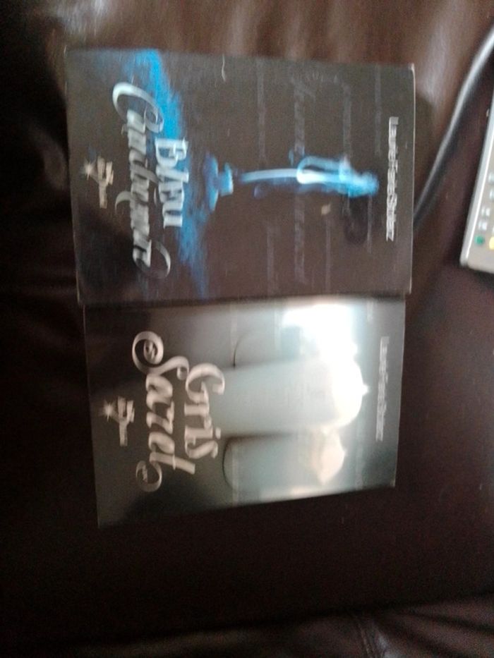 Série Laurie Faria stolarz