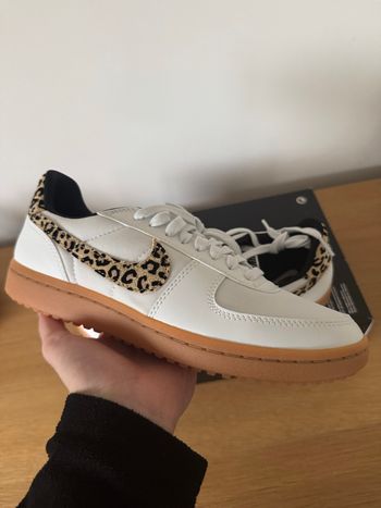 Nike General Field Blanche Leopard