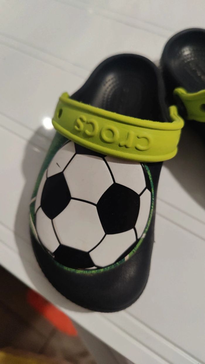 Croc enfant thème foot - photo numéro 3