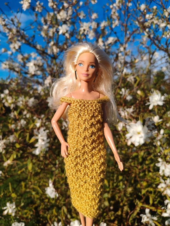 Robe couleur jaune d'or vert kaki pour barbie - photo numéro 2