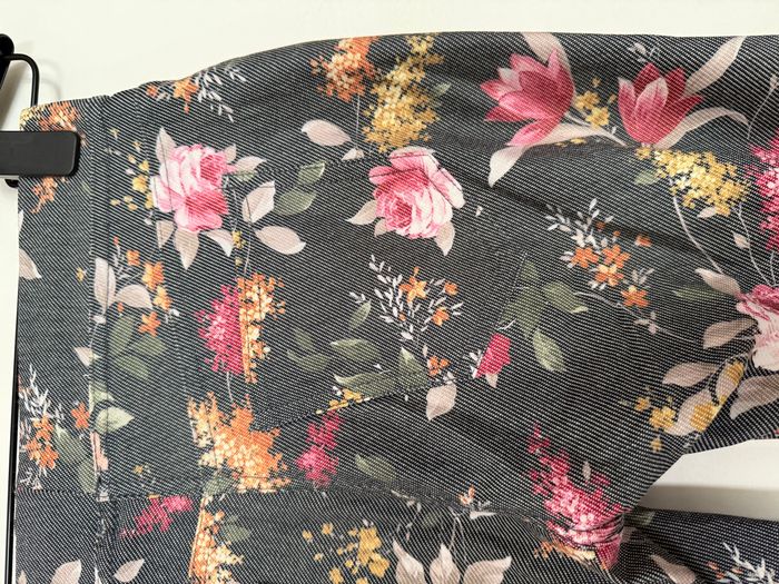 Caleçon legging fleuri sur fond Jean taille S - photo numéro 8
