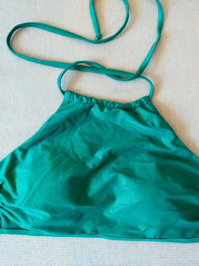 Haut de bikini vert émeraude – Dos nu – Taille 80 (équiv. 90B / 36-38) - photo numéro 2