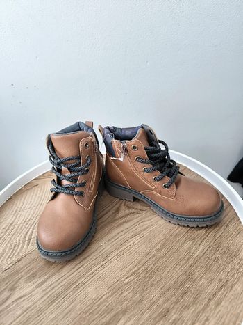Bottines taille 28 bristol neuve
