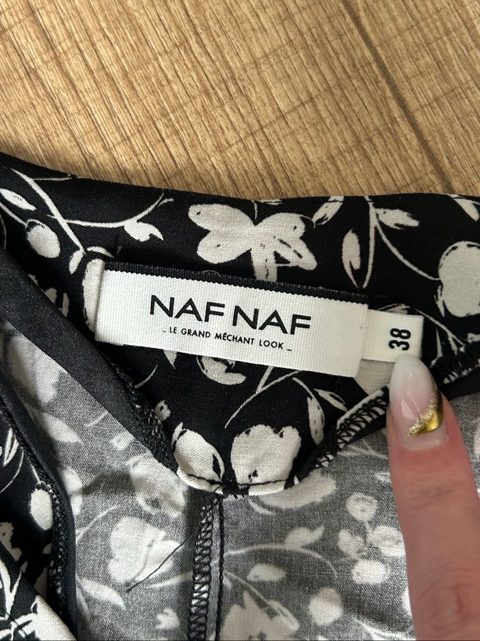 Robe noire et blanche avec manches 3/4 Naf Naf taille 38 TBE - photo numéro 10