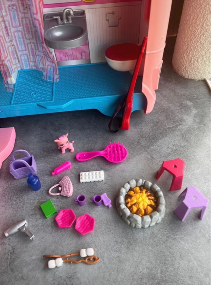 Camping-car Barbie - photo numéro 4