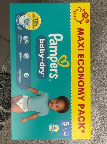 1 paquet de couches Pampers taille 5 