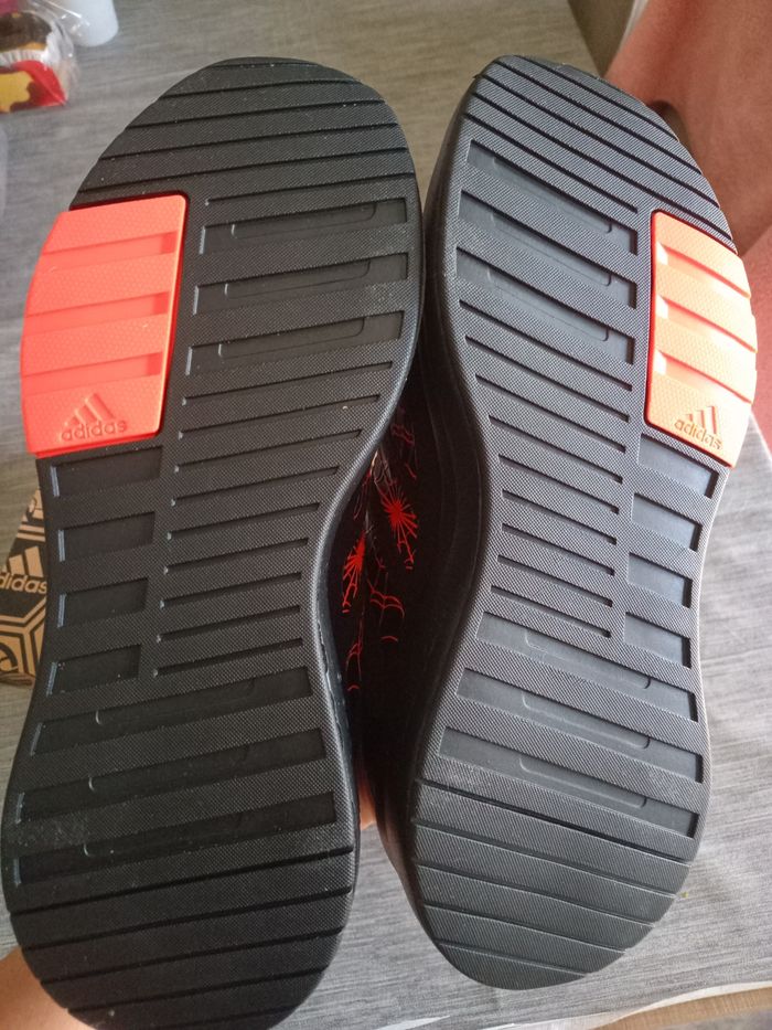 Basket marvel p38 adidas neuf - photo numéro 7