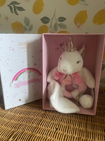 Hochet doudou licorne