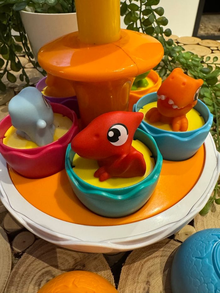 Toupie œuf dinosaures Jurassic Park jouet - photo numéro 3