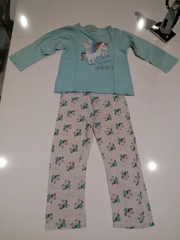 Pyjama licorne T 6 ans 🌛