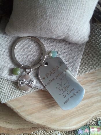 Porte clé pour offrir à son papa 🩵.