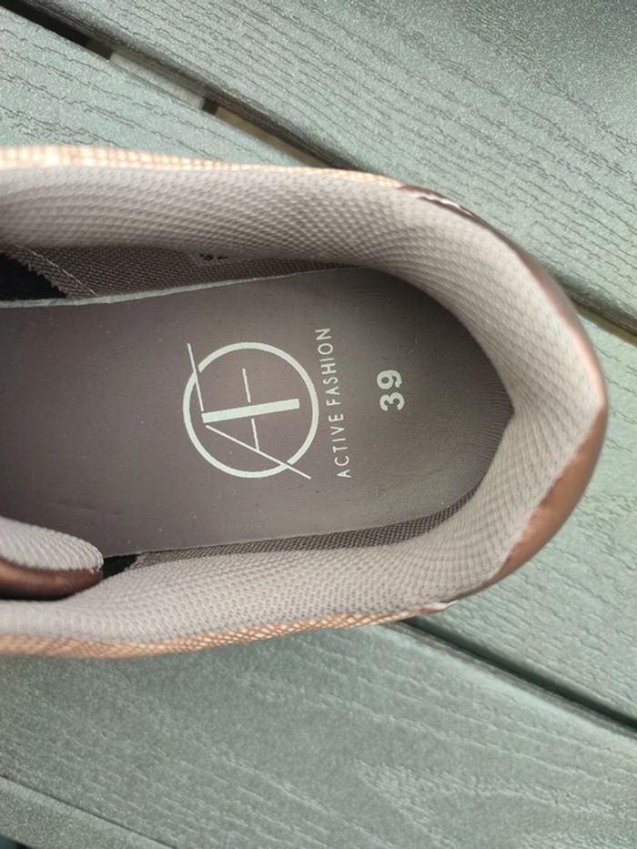 Baskets Active fashion taille 39 - photo numéro 2