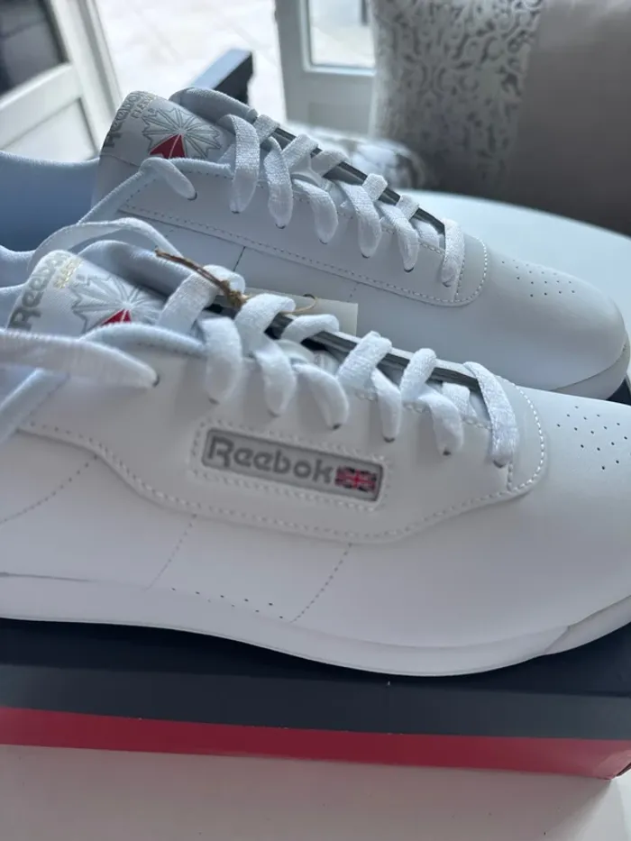 Baskets Reebok Princess blanches – Taille 44 – Neuf boîte - photo numéro 4