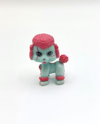 Figurine chien monstre caniche bleu rose cicatrices Mon petit compagnon WONDER KIDS