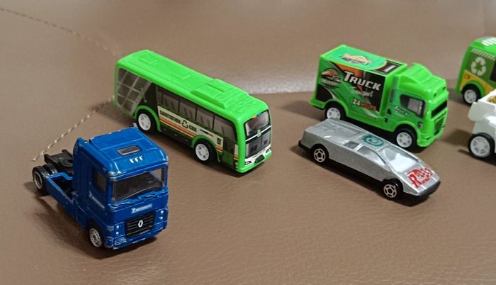 Lot 7 véhicules - photo numéro 2