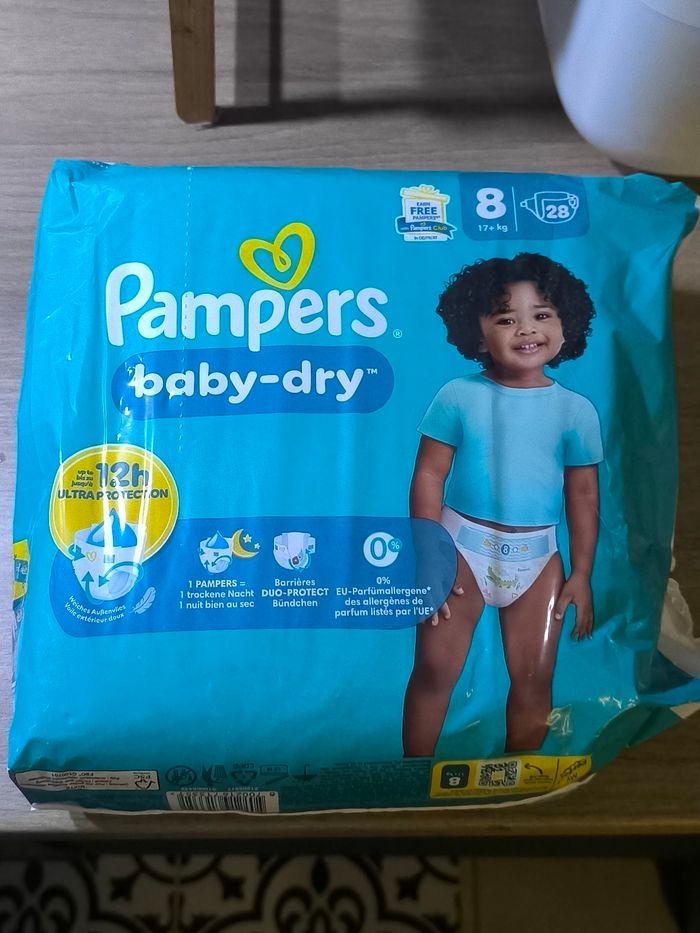 Pampers taille 8
