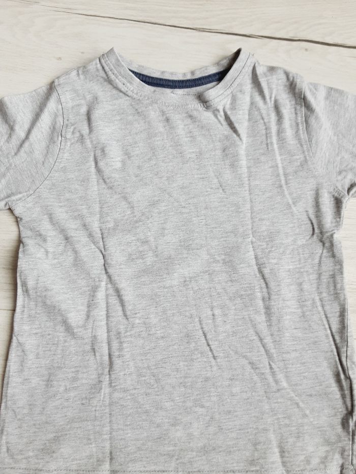 Vêtement garçon tee-shirt manches longues gris Primark 5 ans - photo numéro 2