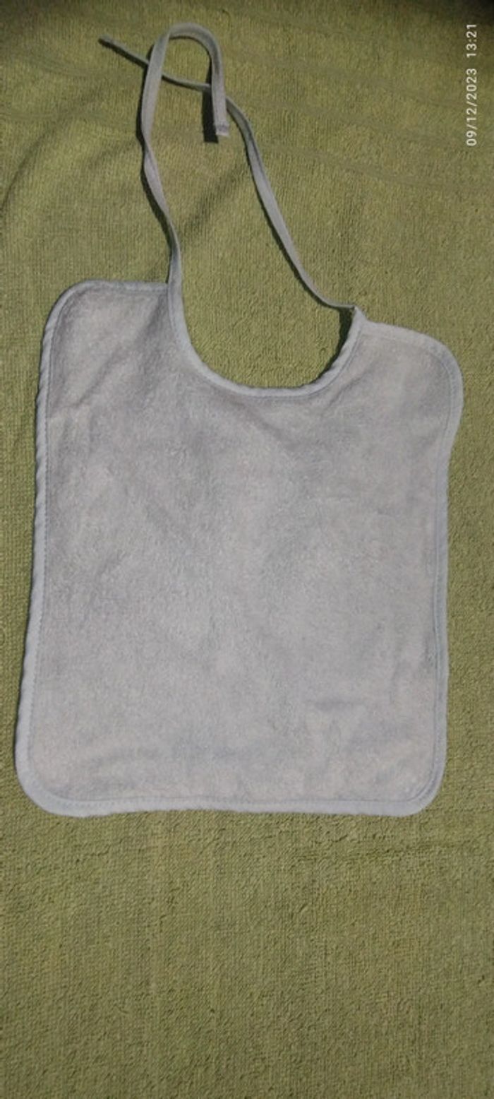 Bavoirs - photo numéro 10