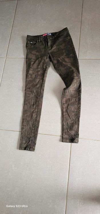 Jean camouflage Superdry taille 38
