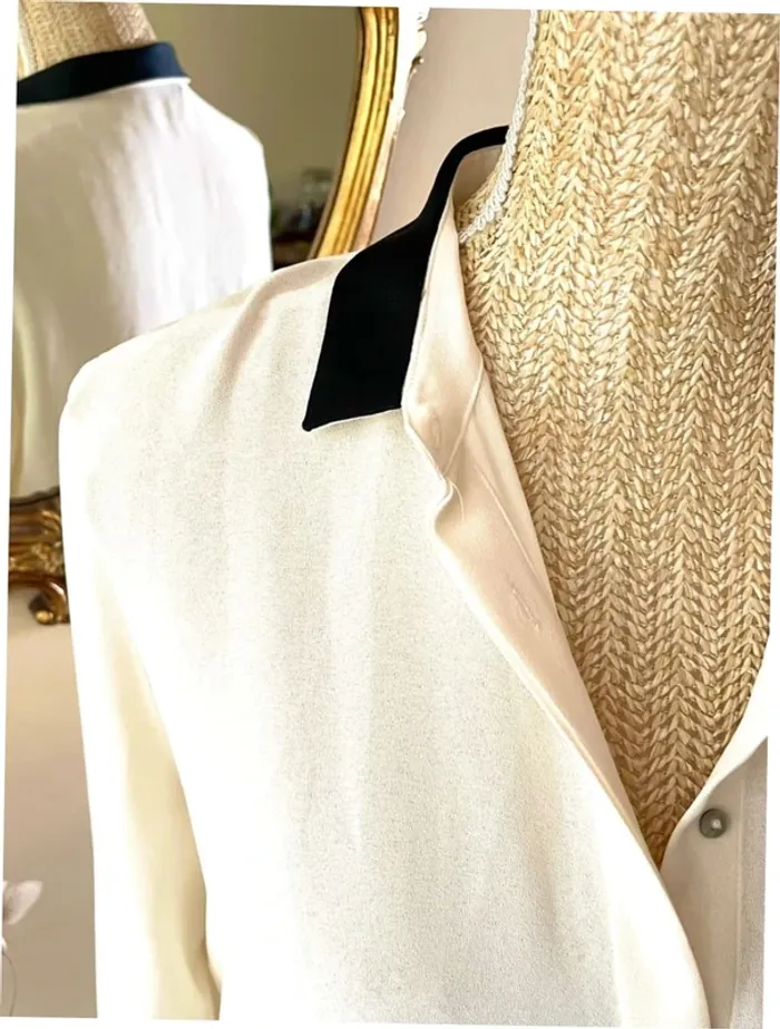 Sublime chemise blouse chic neuve Zara blanc écru et passementerie bordure noir - photo numéro 8